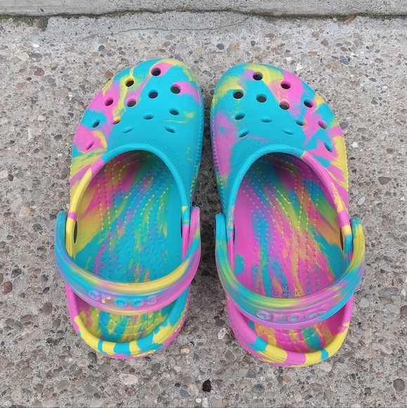 Size 10 crocs - Picture 7 of 14